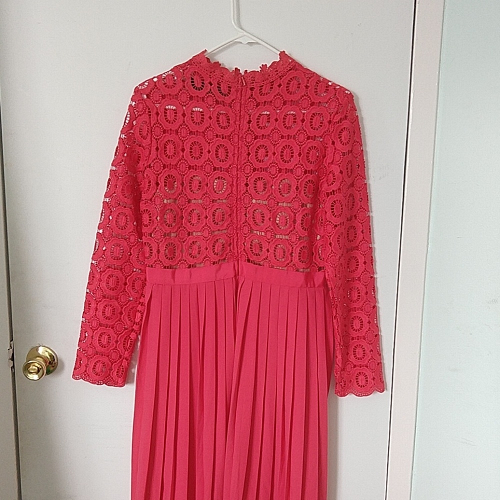 Dress - Picture 2 of 4